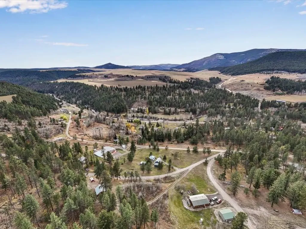 47 Dav Loop Road Monarch MT 59463
