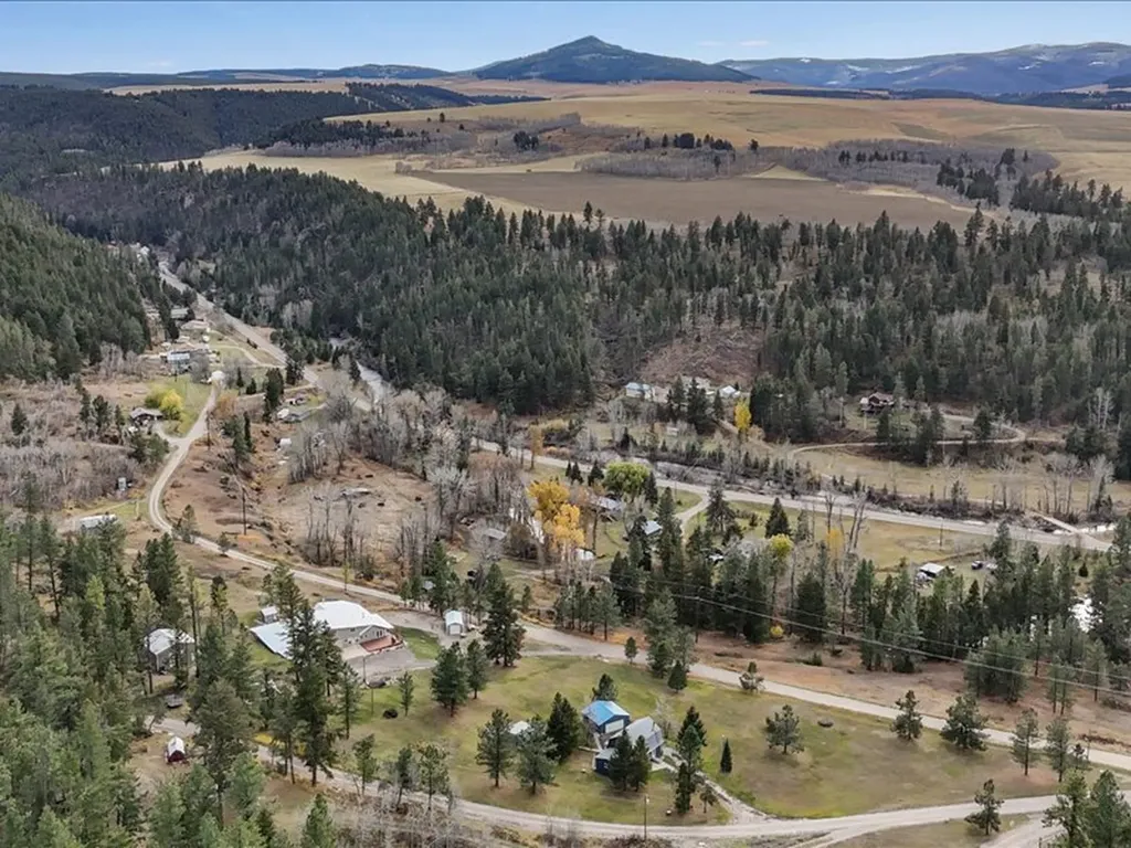 47 Dav Loop Road Monarch MT 59463