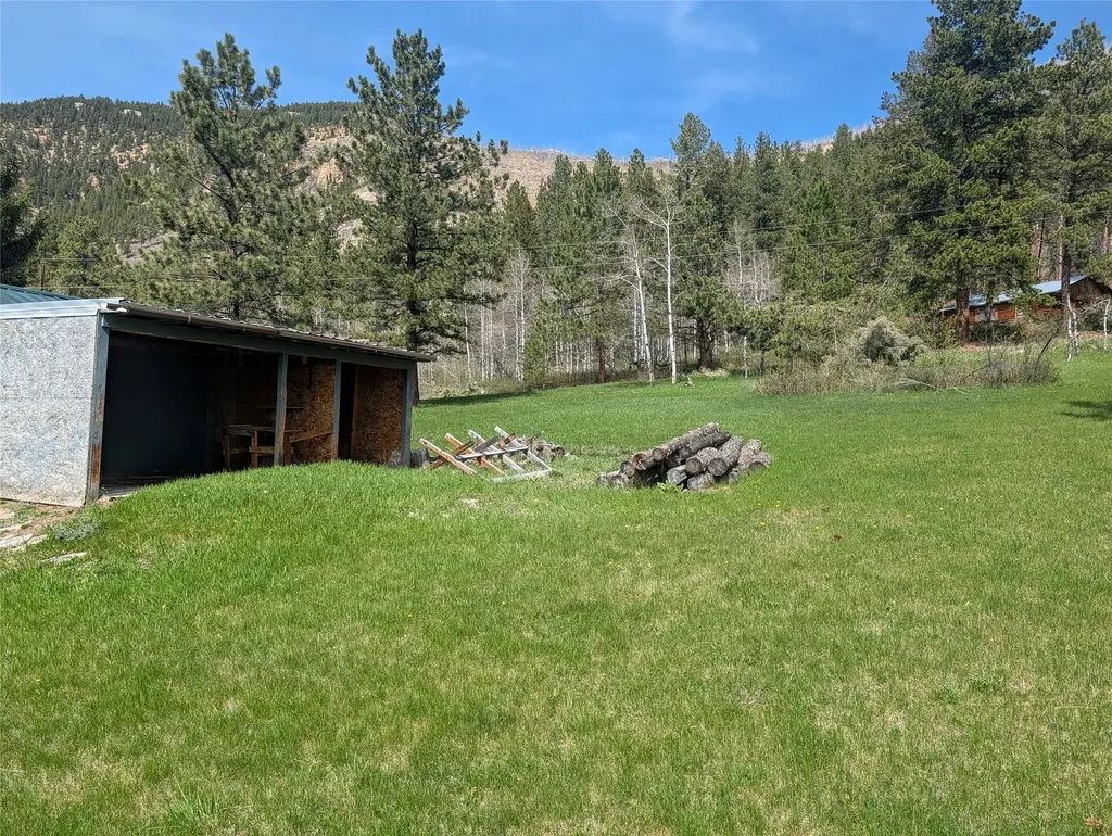 47 Dav Loop Road Monarch MT 59463
