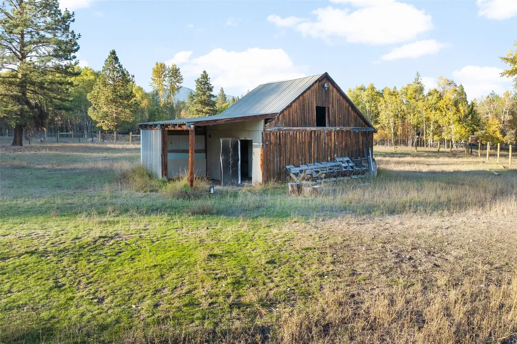 297 Pistol Lane Victor MT 59875