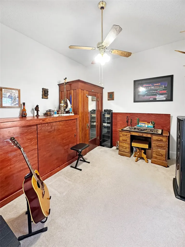 19 1st Street W Kevin MT 59454