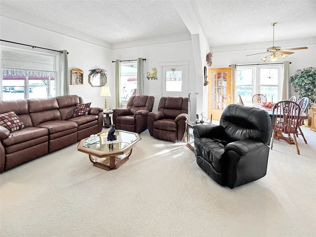 19 1st Street W Kevin MT 59454