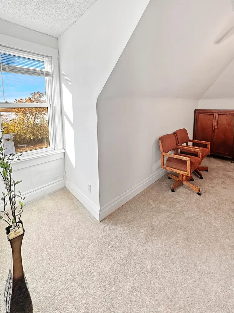 19 1st Street W Kevin MT 59454