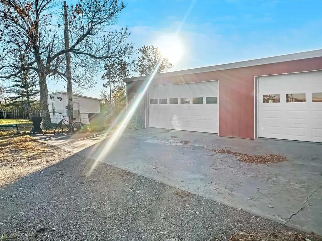 19 1st Street W Kevin MT 59454