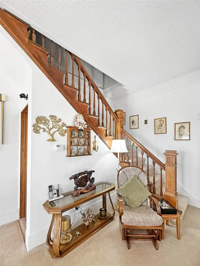 19 1st Street W Kevin MT 59454