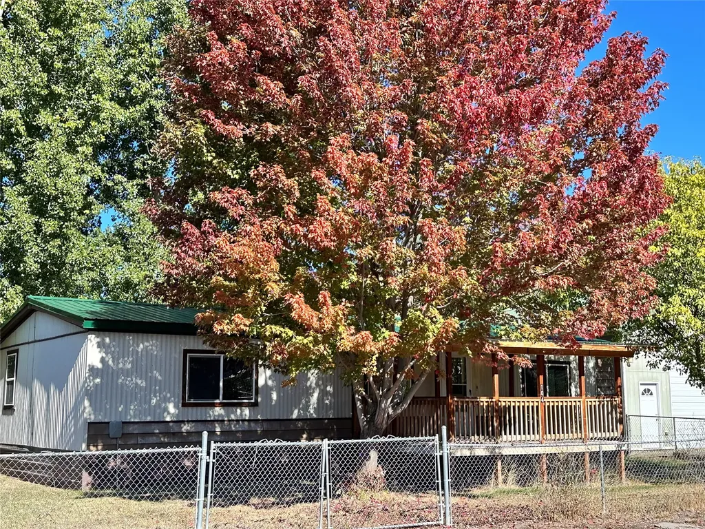104 Graceland Drive Plains MT 59859