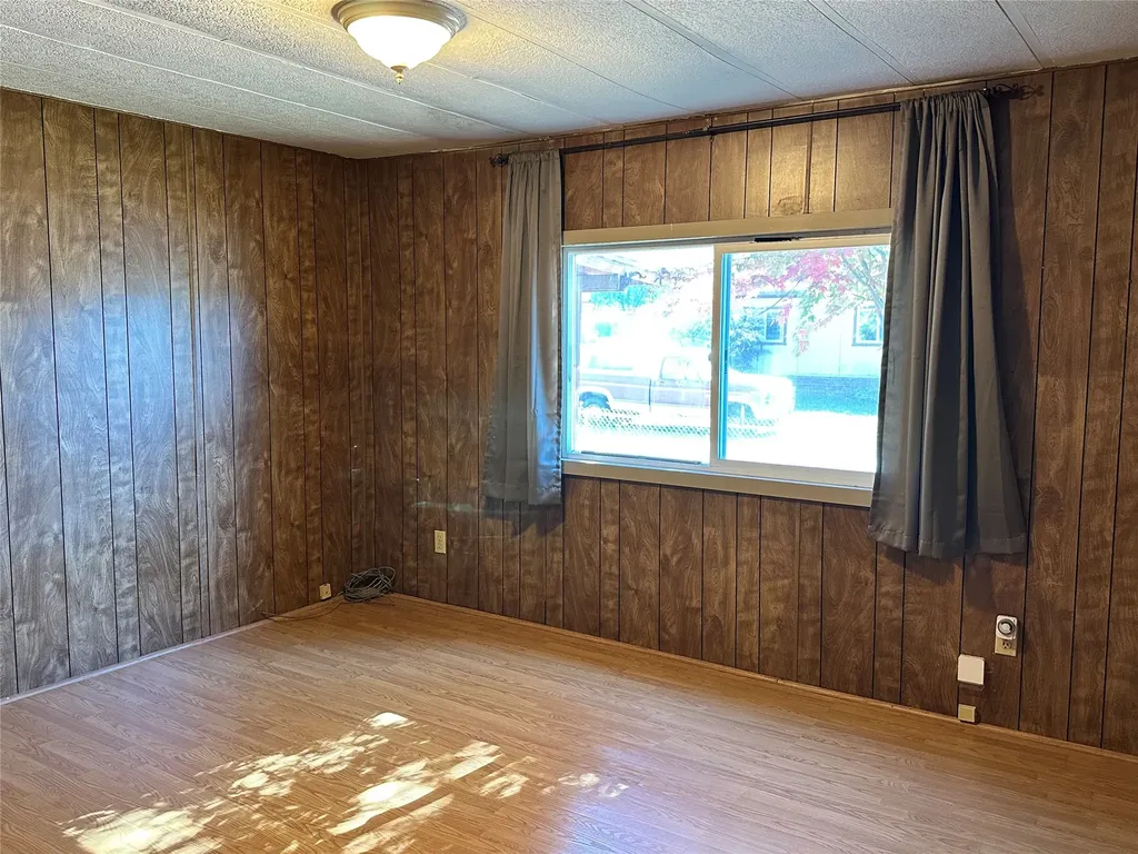 104 Graceland Drive Plains MT 59859