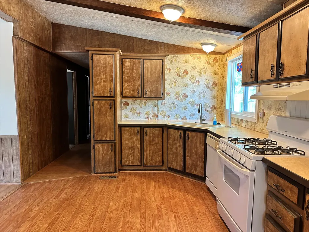 104 Graceland Drive Plains MT 59859