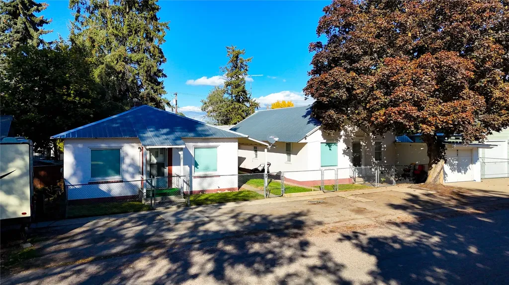 414 /418 Buchanan Street SW Ronan MT 59864
