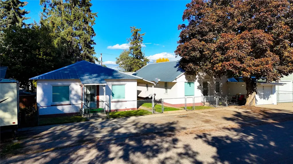 414 /418 Buchanan Street SW Ronan MT 59864