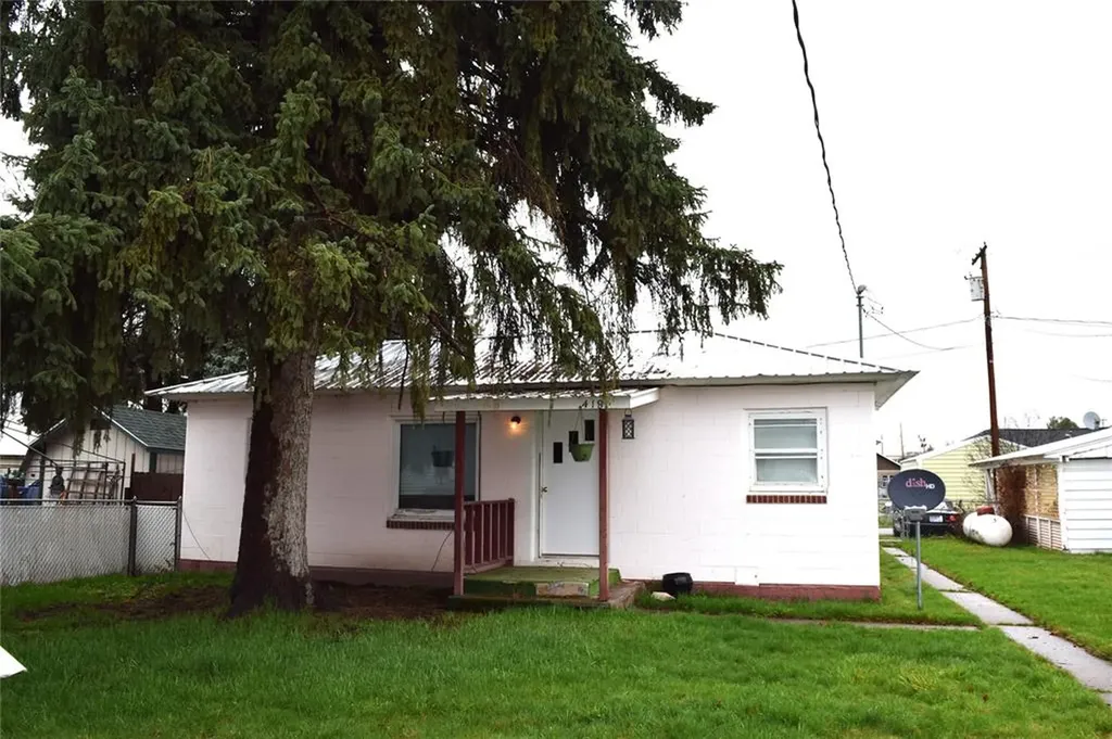414 /418 Buchanan Street SW Ronan MT 59864