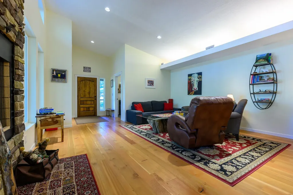 209 Solitude Lane Rexford MT 59930