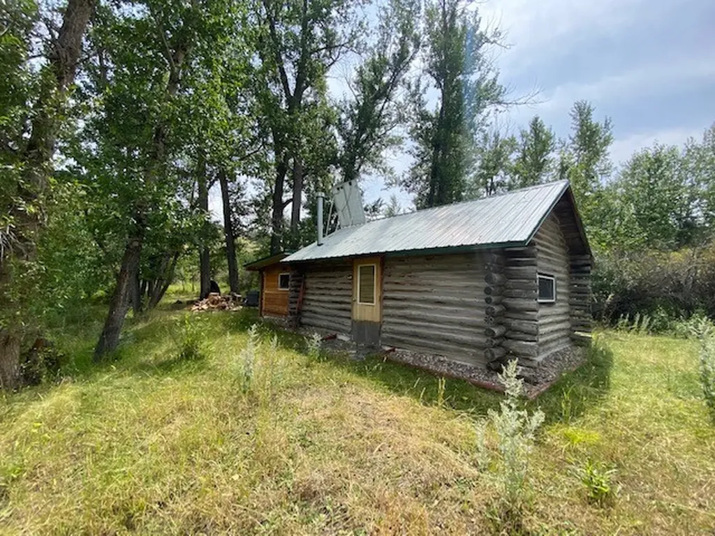 17965 Shonkin Road Highwood MT 59450
