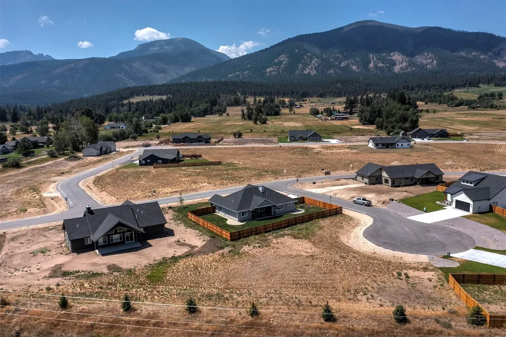 5213 Bronco Court Florence MT 59833