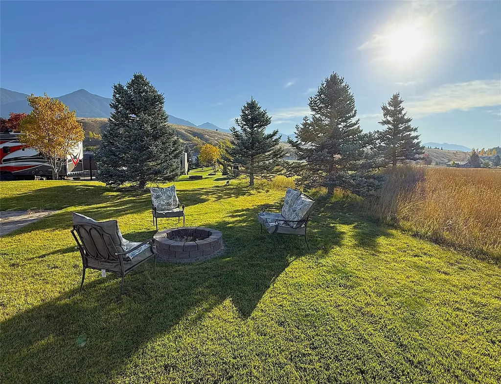 210 Kingfisher Loop Eureka MT 59917
