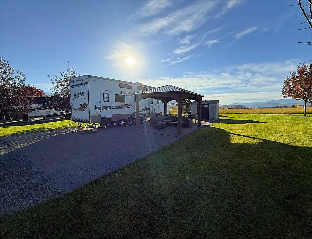 210 Kingfisher Loop Eureka MT 59917