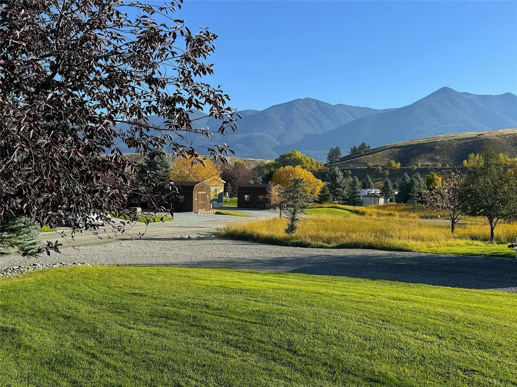 210 Kingfisher Loop Eureka MT 59917