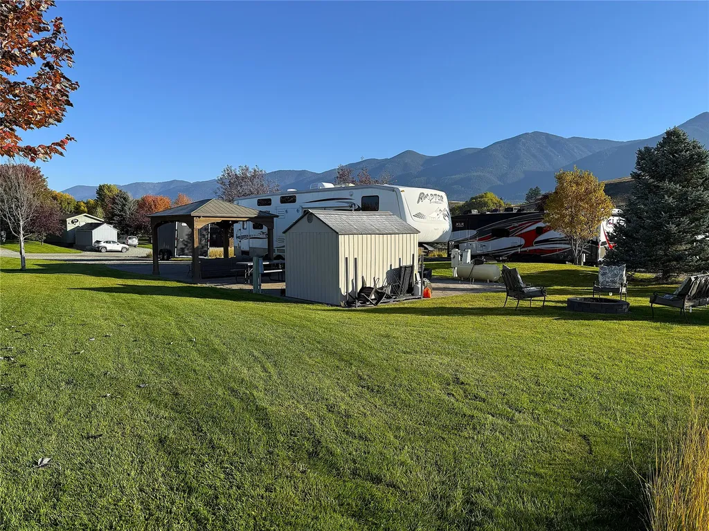 210 Kingfisher Loop Eureka MT 59917