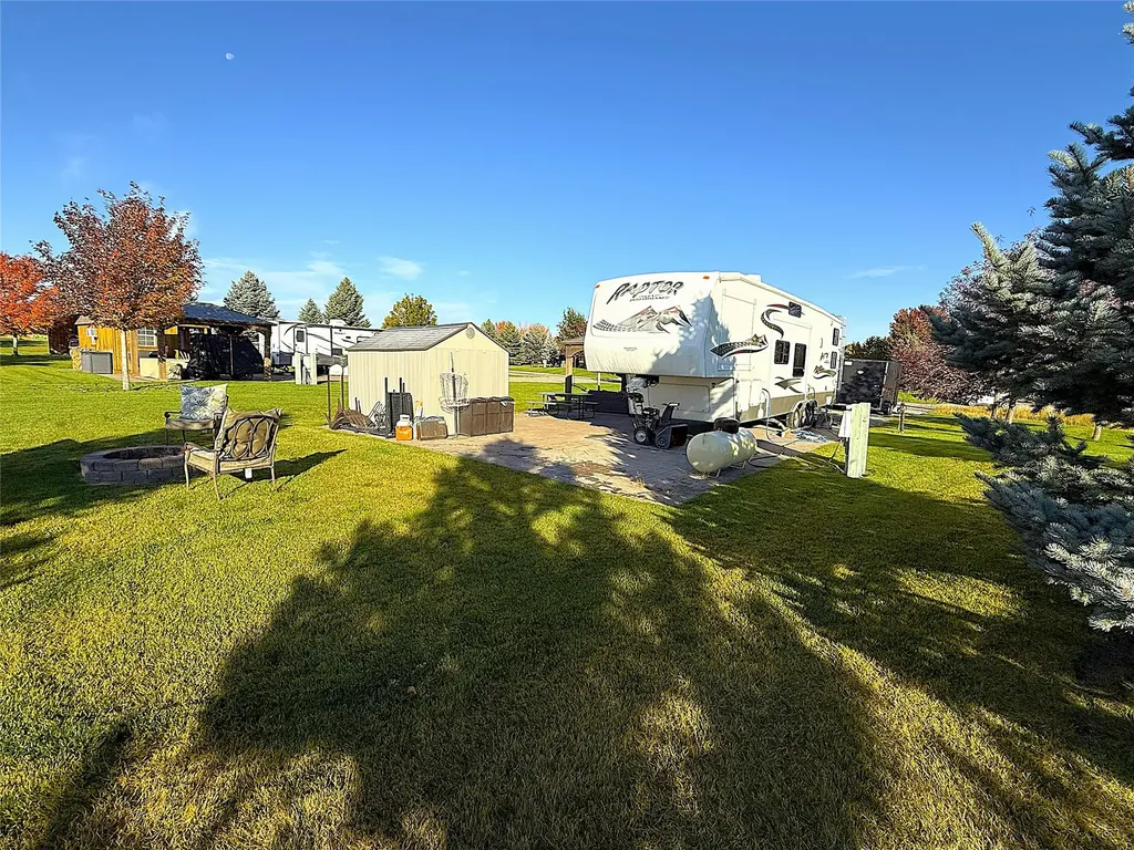 210 Kingfisher Loop Eureka MT 59917