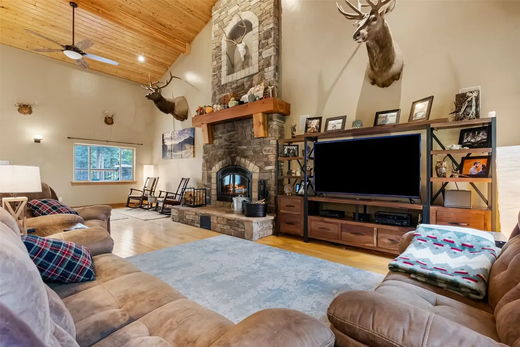 895 W Cow Creek Road Hamilton MT 59840