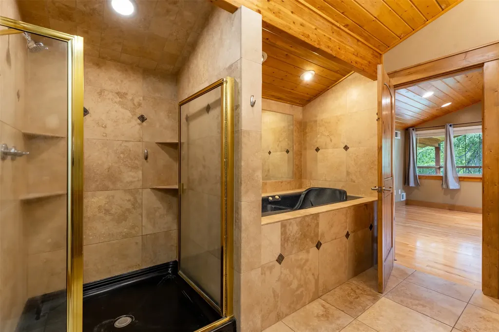 895 W Cow Creek Road Hamilton MT 59840