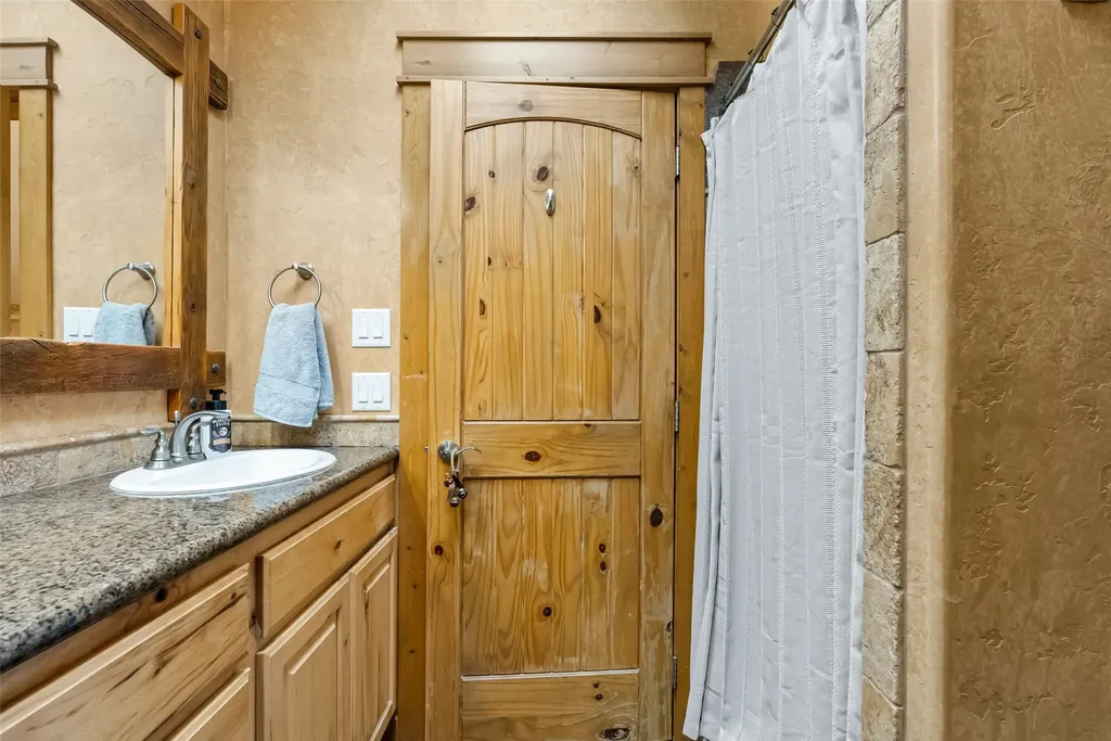 895 W Cow Creek Road Hamilton MT 59840