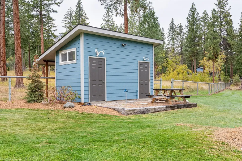 895 W Cow Creek Road Hamilton MT 59840
