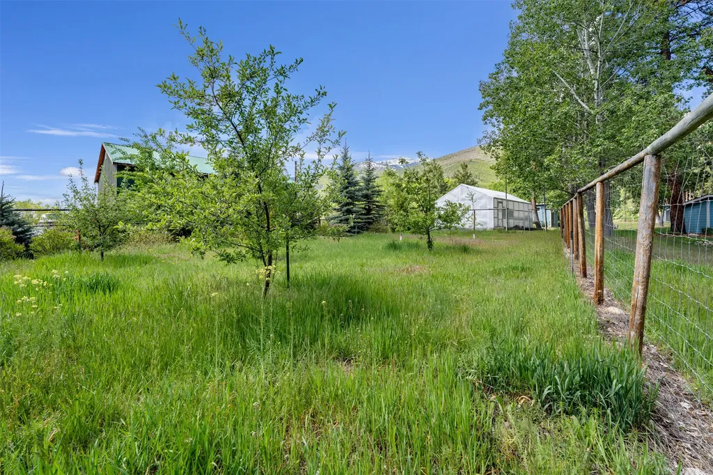 895 W Cow Creek Road Hamilton MT 59840
