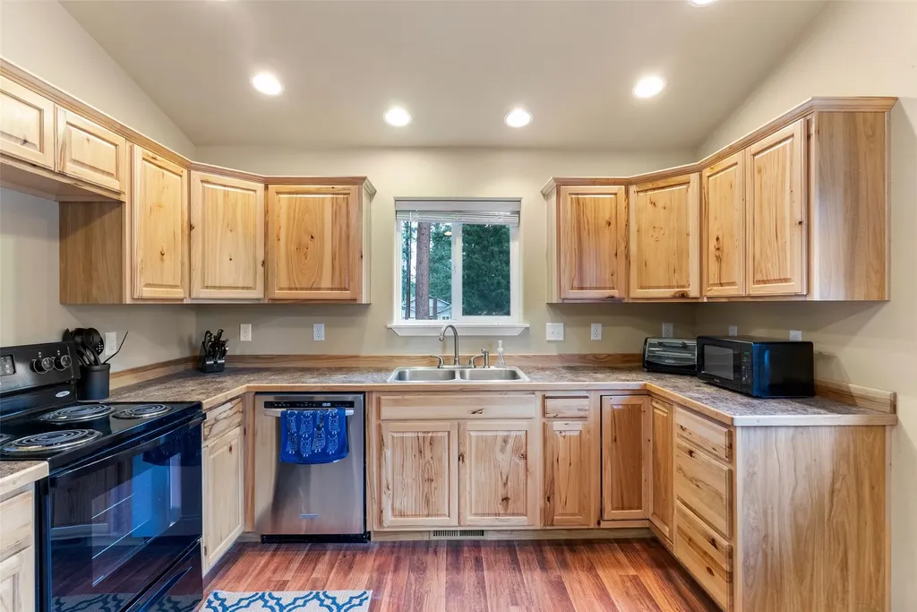 895 W Cow Creek Road Hamilton MT 59840
