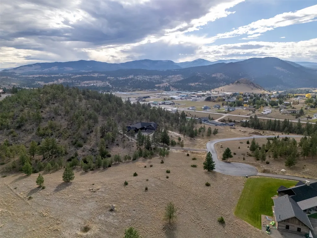 10 Raven Ridge Road Clancy MT 59634