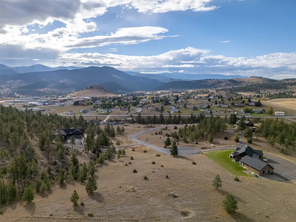 10 Raven Ridge Road Clancy MT 59634