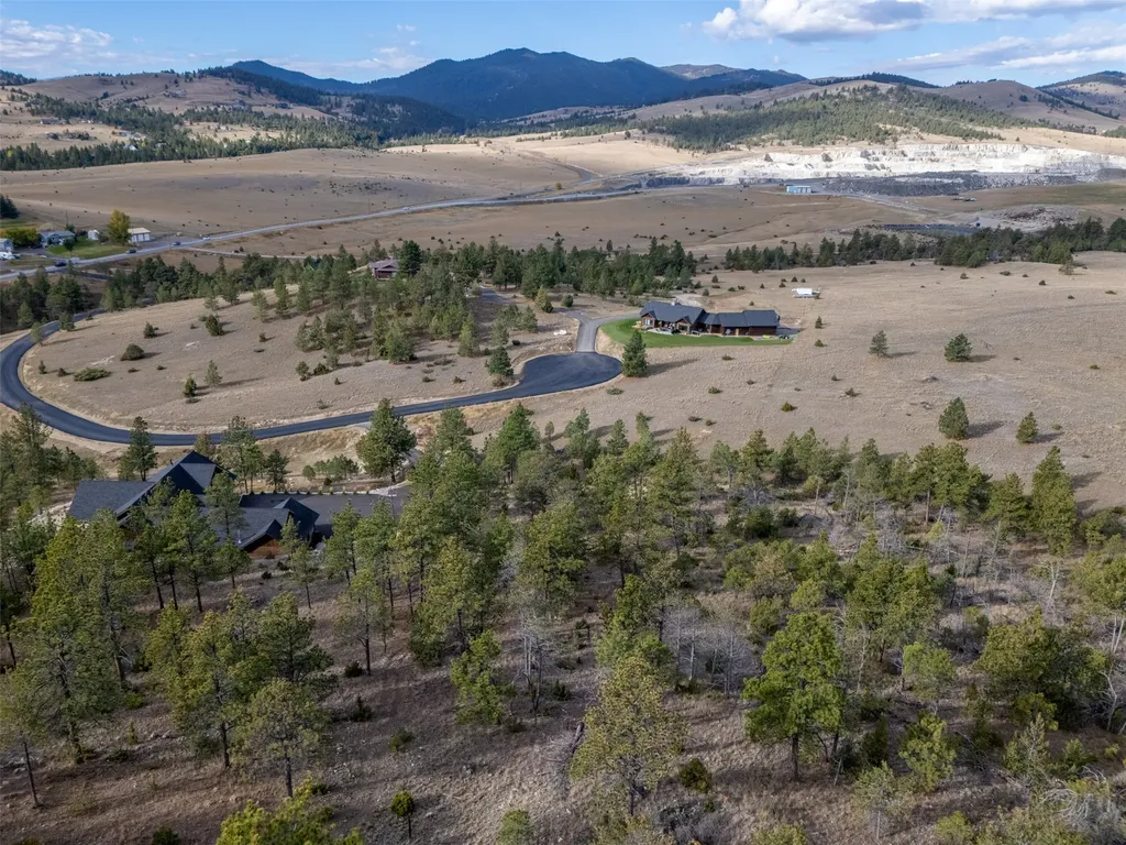 10 Raven Ridge Road Clancy MT 59634