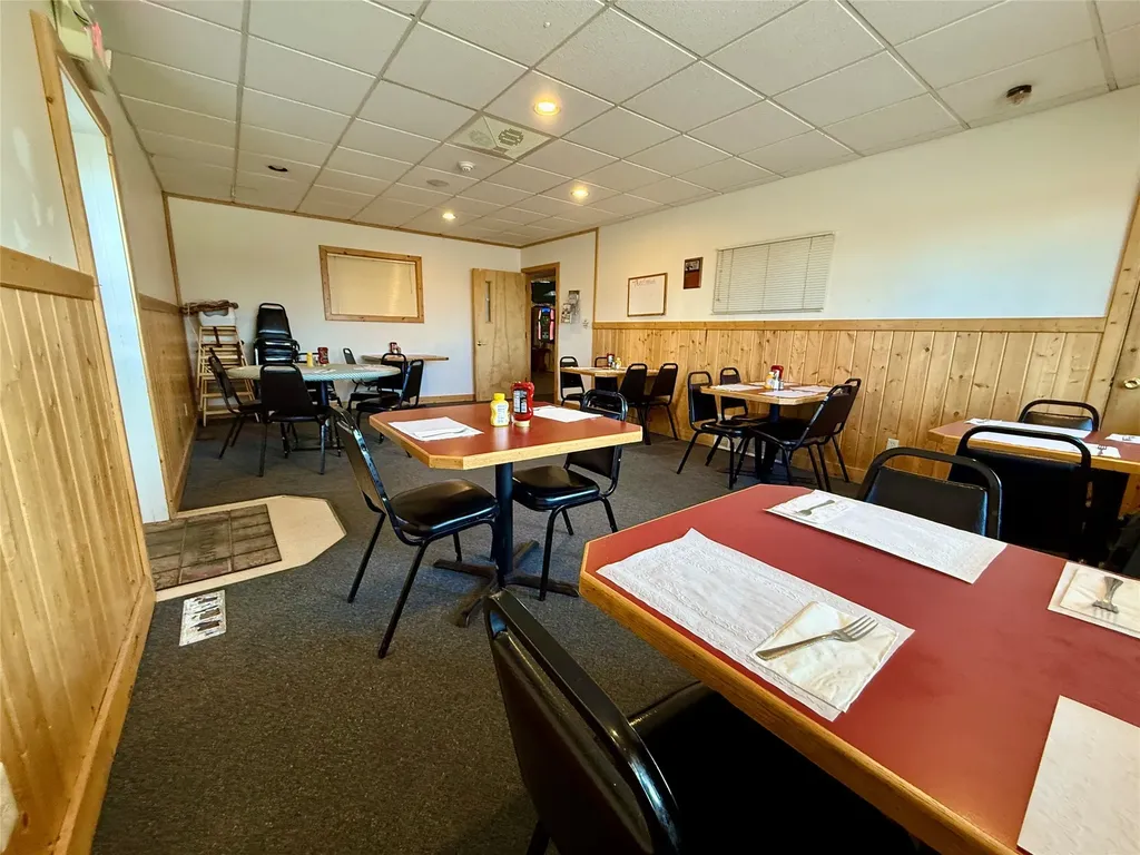 11 E Washington Avenue Chester MT 59522