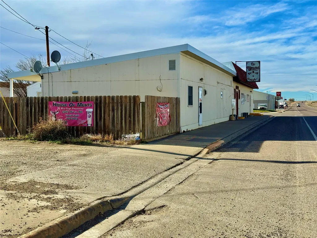 11 E Washington Avenue Chester MT 59522