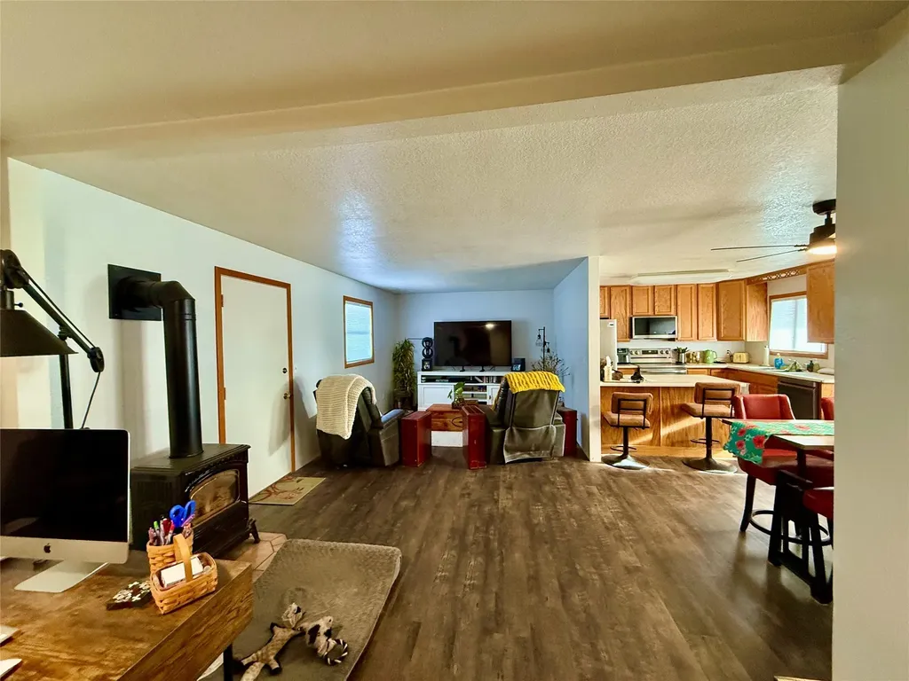 11 E Washington Avenue Chester MT 59522