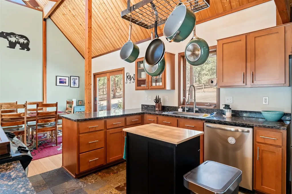 795 Bourne Lane Victor MT 59875