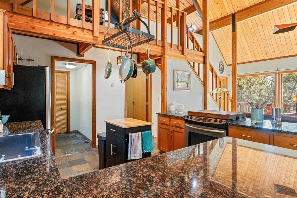 795 Bourne Lane Victor MT 59875
