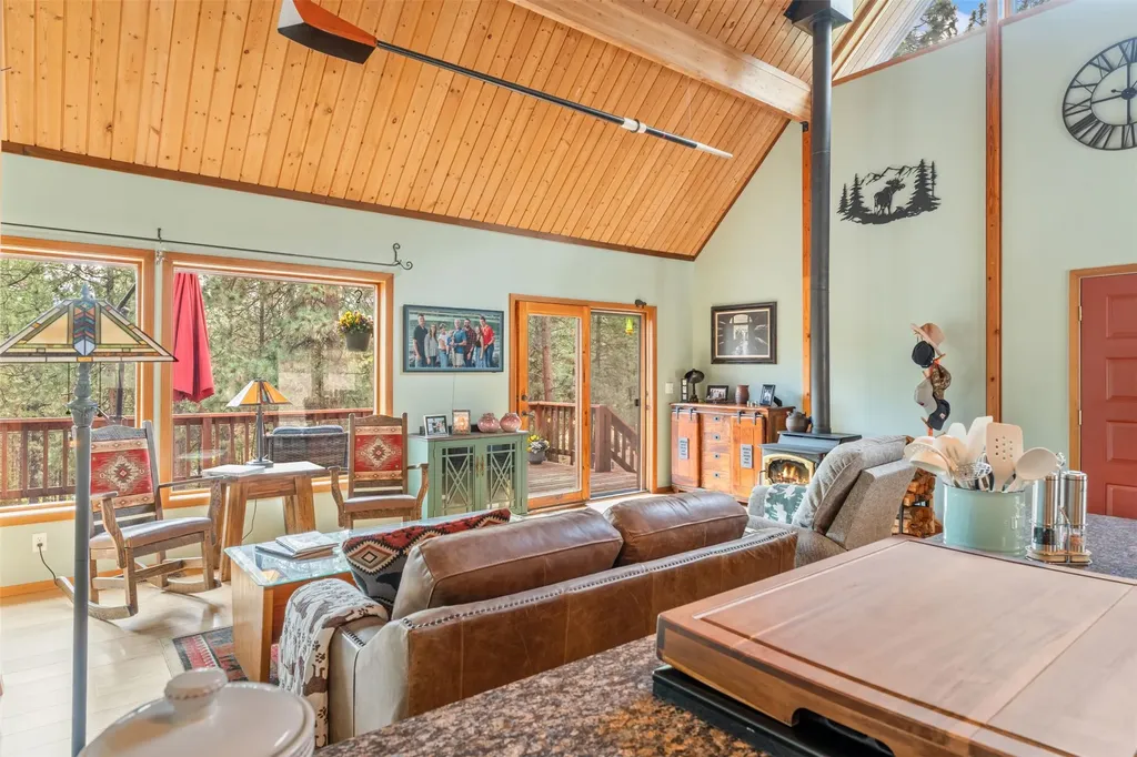 795 Bourne Lane Victor MT 59875