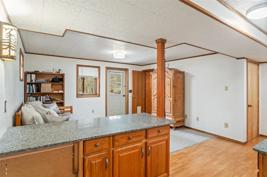 795 Bourne Lane Victor MT 59875