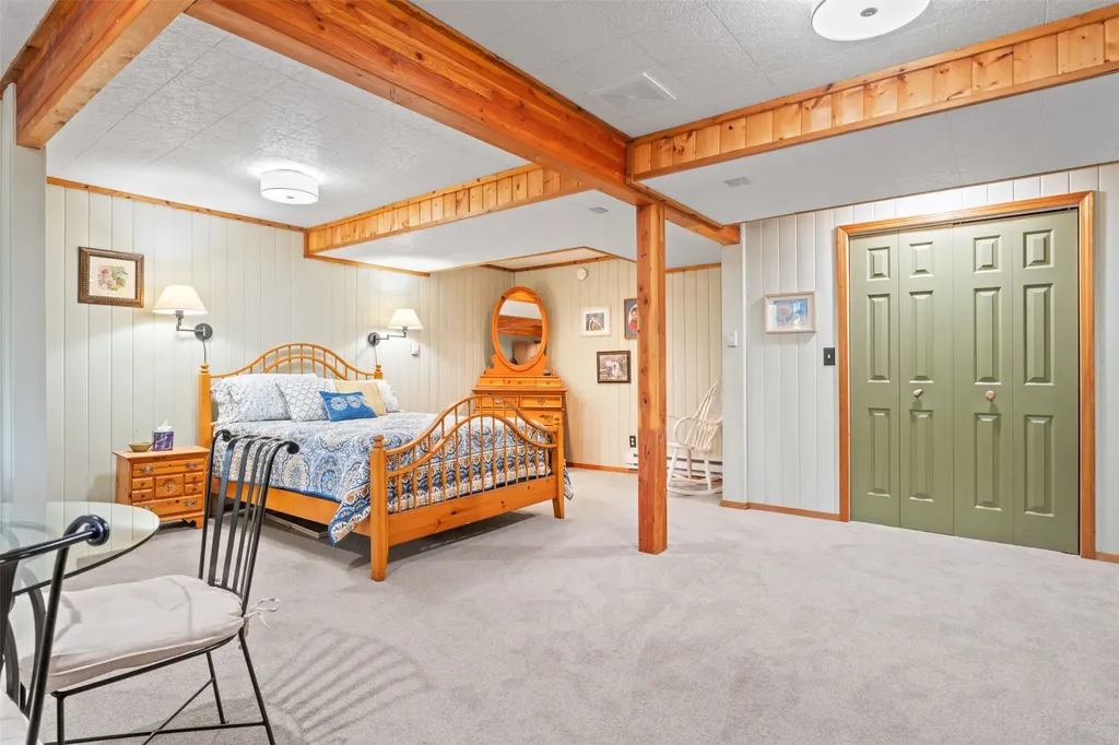 795 Bourne Lane Victor MT 59875