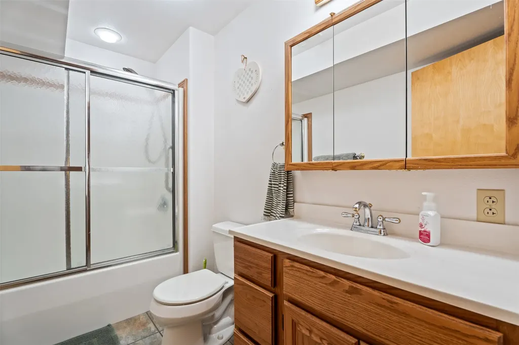795 Bourne Lane Victor MT 59875