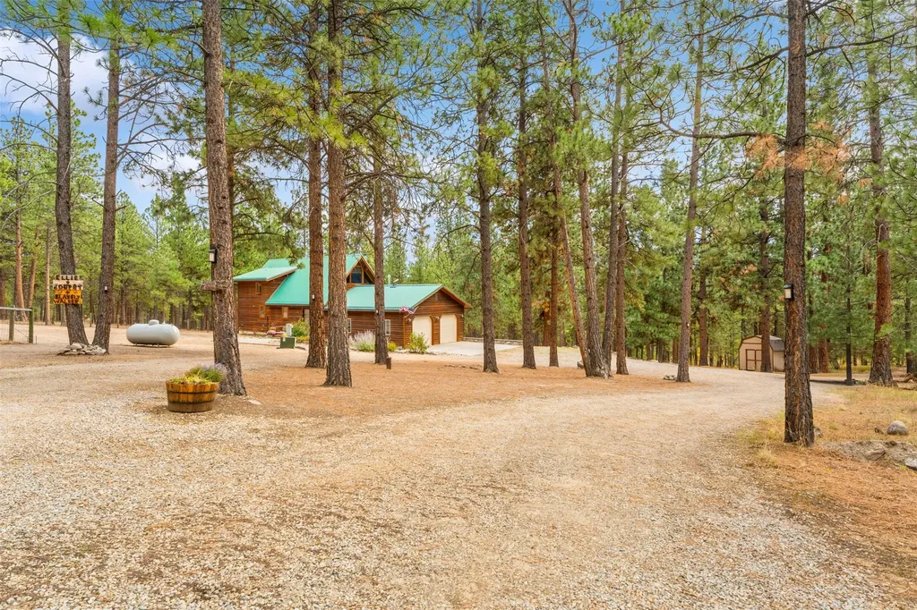 795 Bourne Lane Victor MT 59875