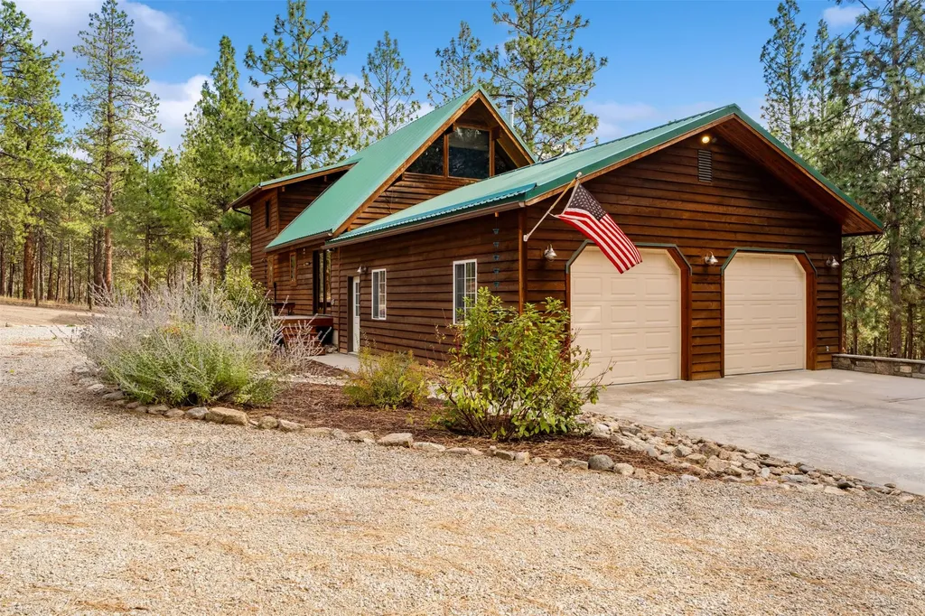 795 Bourne Lane Victor MT 59875