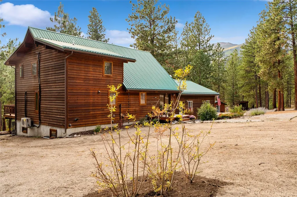 795 Bourne Lane Victor MT 59875