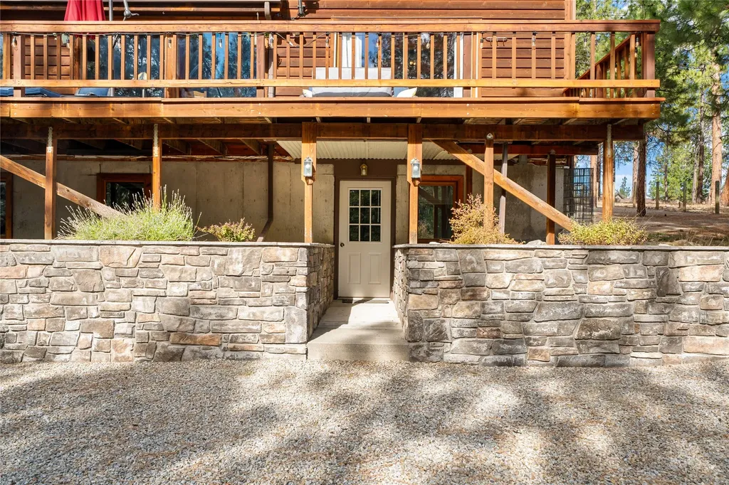 795 Bourne Lane Victor MT 59875