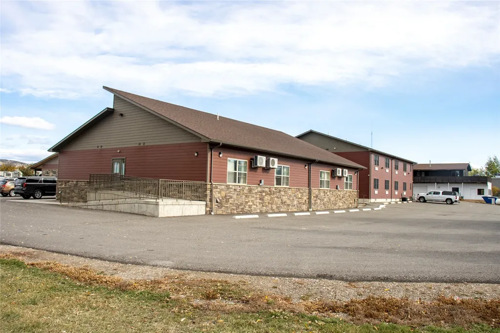 202 And 301 W Main Street White Sulphur Springs MT 59645