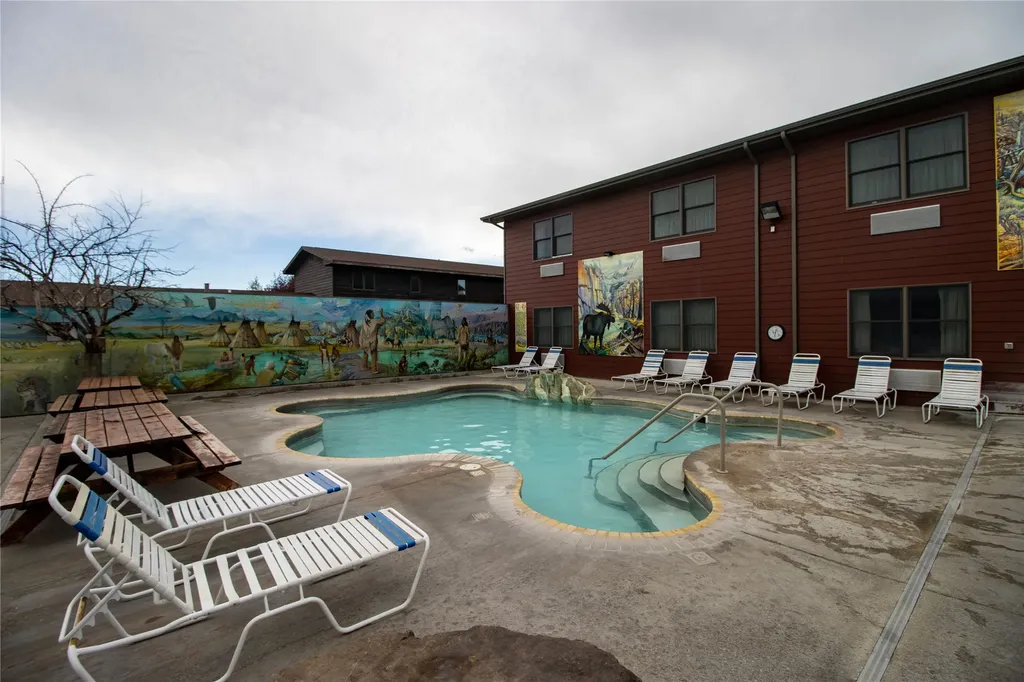 202 And 301 W Main Street White Sulphur Springs MT 59645