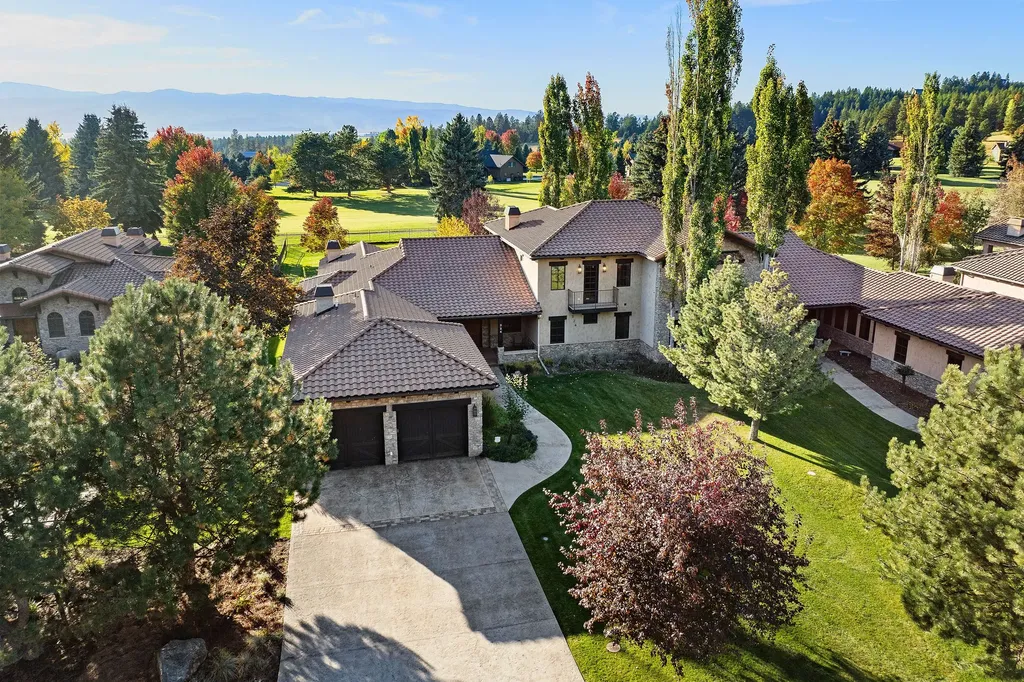 324 Chapman Lane Bigfork MT 59911