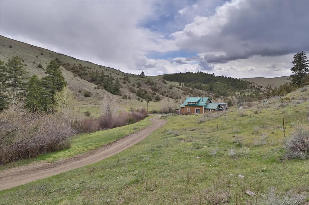 187 Edwards Gulch Road Drummond MT 59832