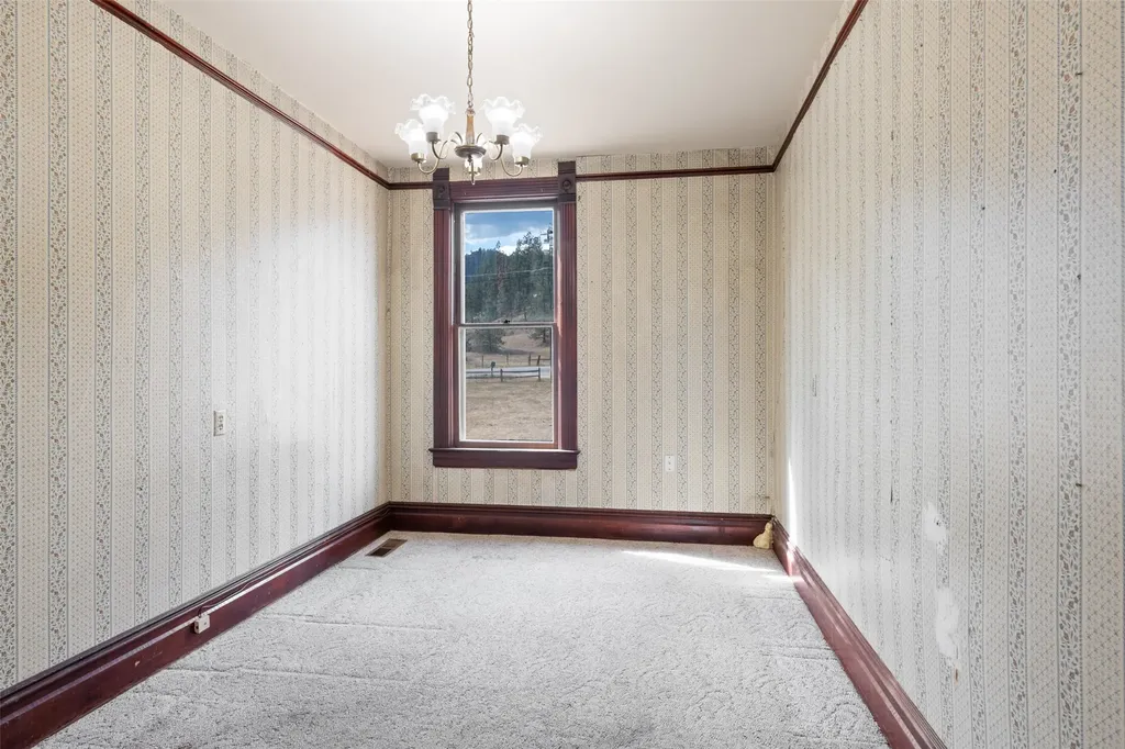 296 Big Flat Road Missoula MT 59804